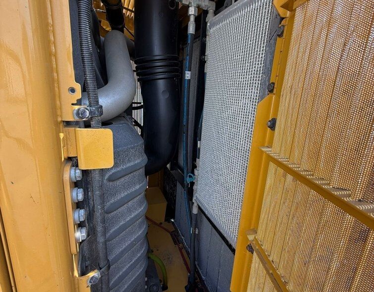CATERPILLAR  826K **WASTE COMPACTOR**